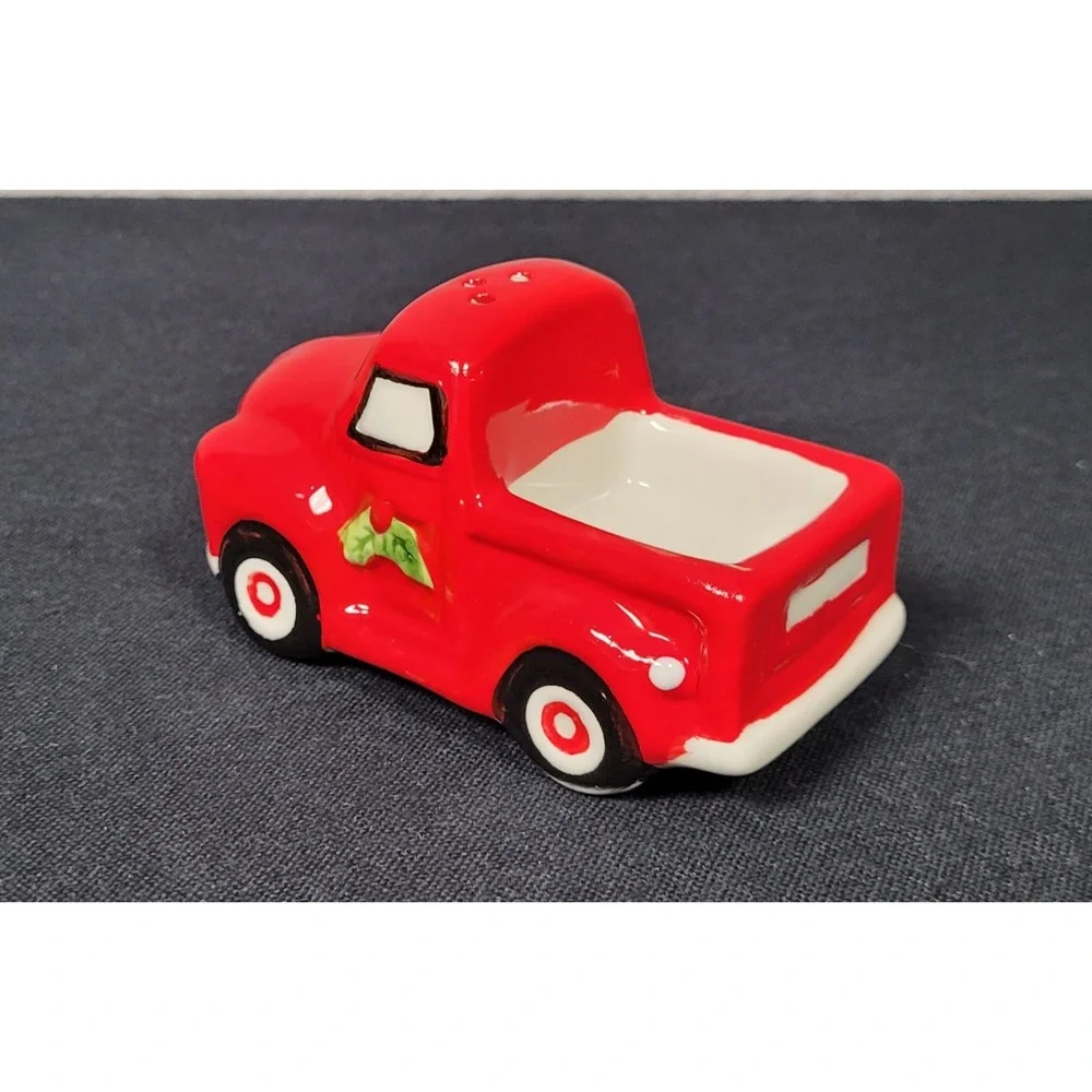 Robert Stanley Red Truck with Christmas Tree Salt & Pepper Shakers Set